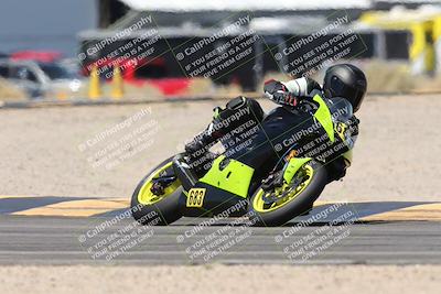 media/Apr-19-2025-CVMA (Sat) [[586b59ad56]]/Race 10-Amateur Supersport Middleweight/